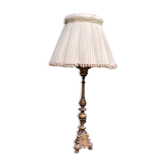 Lamp base