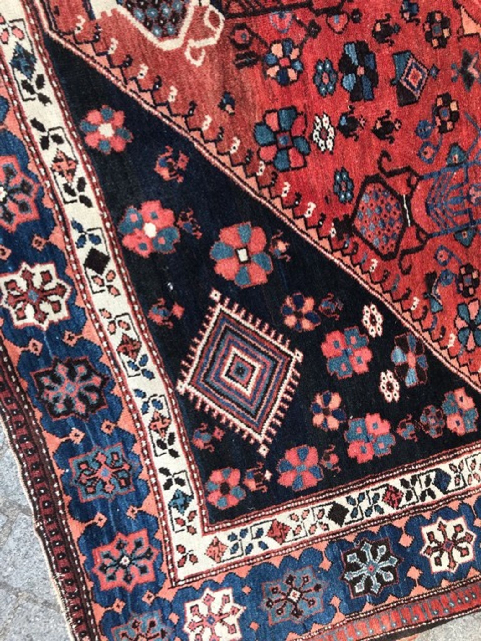 Very beautiful antique Persian carpet Malayer handmade 180x322 cm