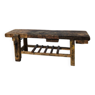 Carpenter's workbench