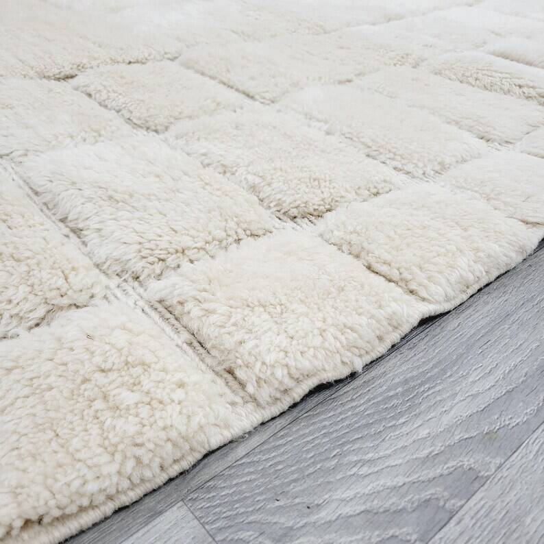 Tapis en laine naturel tissè main traditionnelle taille 2/3 m