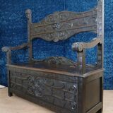 Italian Renaissance style solid wood storage bench