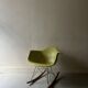 Fauteuil rocking chair design Eames Plastic Armchair RE RAR, edition Vitra