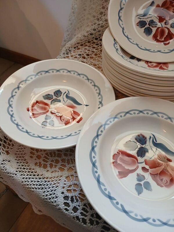 26 assiettes Digoin Sarreguemines