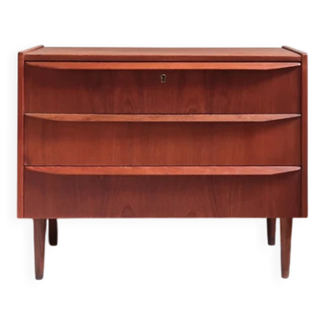 Scandinavian teak chest of drawers from the 1960s with 3 drawers.