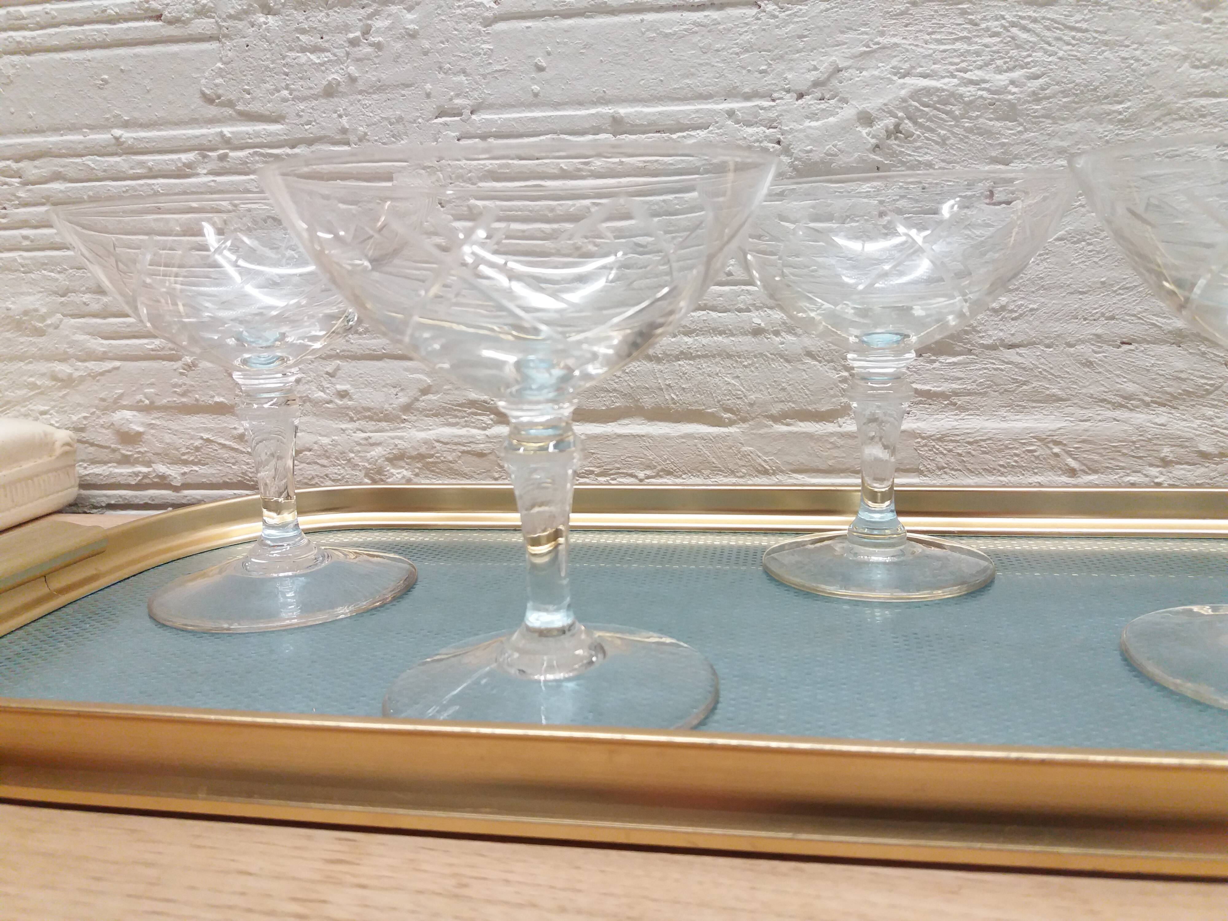 Set 4 glasses of champagne crystal chiseled