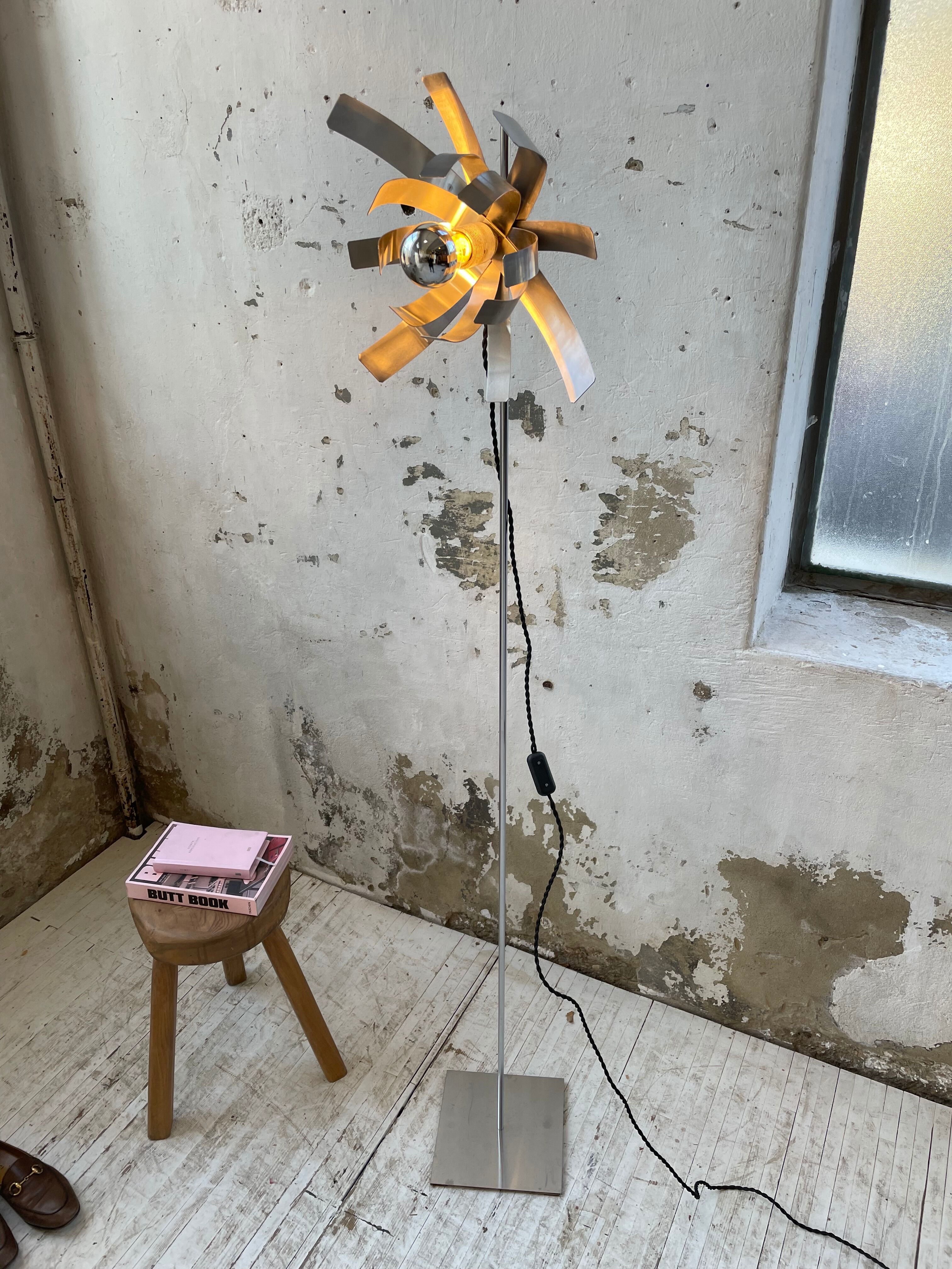 Floor lamp chrome 'flower' design Jacques Veyrat-Masson and Philippe Rogier, edited by Oxar