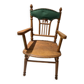 Wooden and felt chair for children