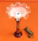 Lampe monteuse sur pied douche céramique marbrée abat-jour polylobe verre
