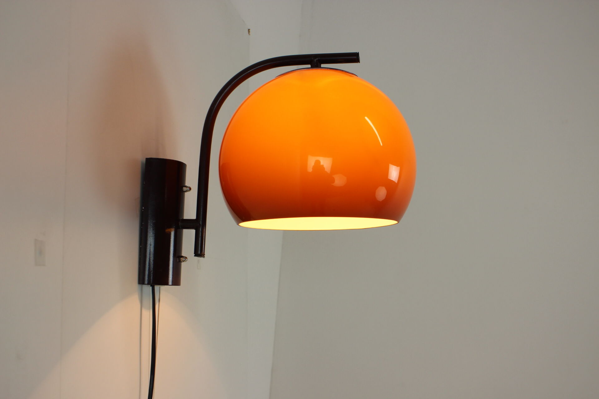 Mid-century wall lamp, 1970s