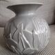 Vase art-déco au motif floral