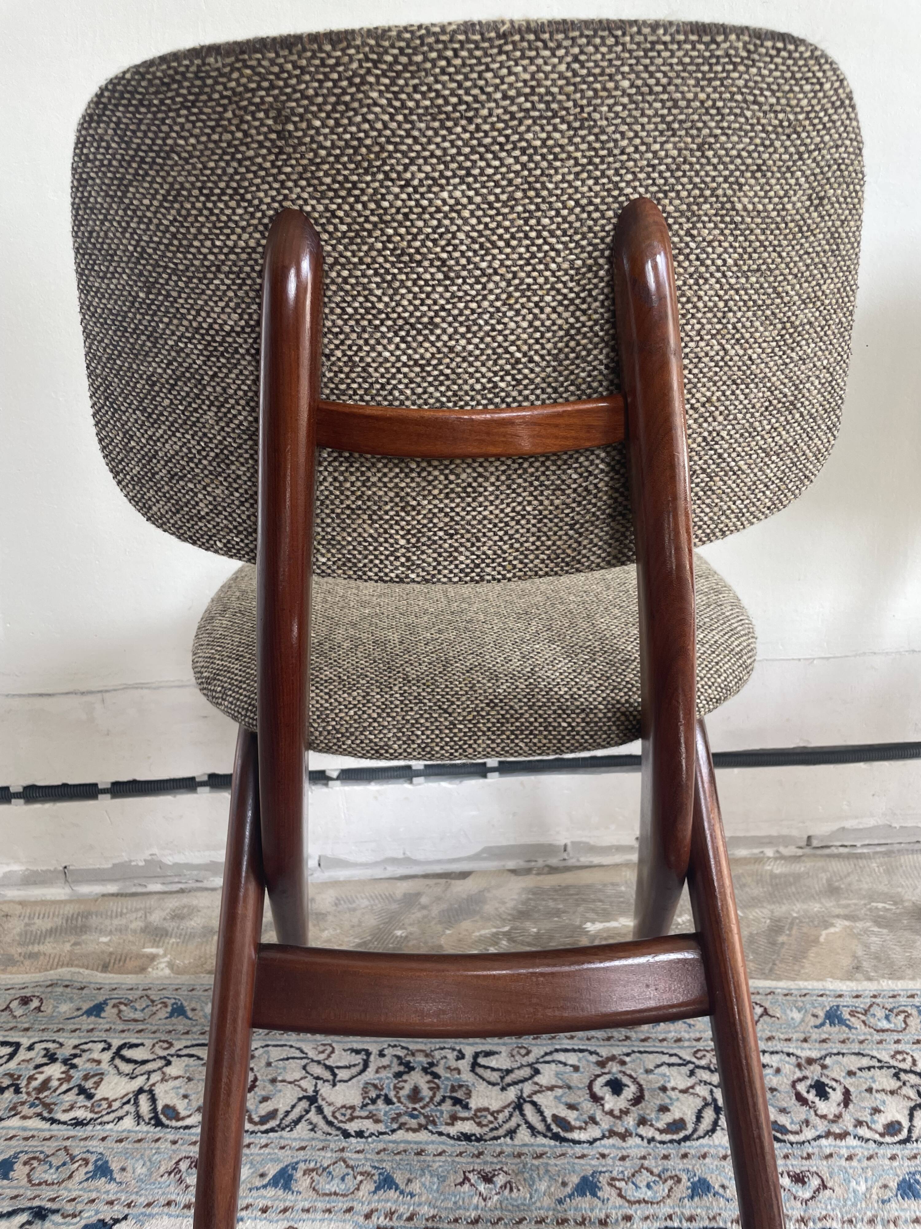 2 chaises ciseaux par Louis van Teeffelen pour Wébé