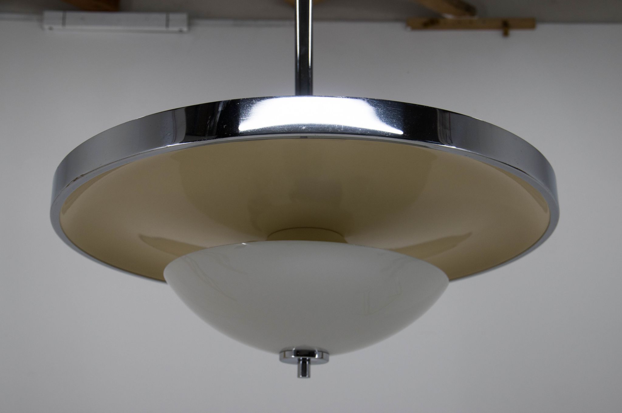 Bauhaus chandelier in perfect condition, 1930s