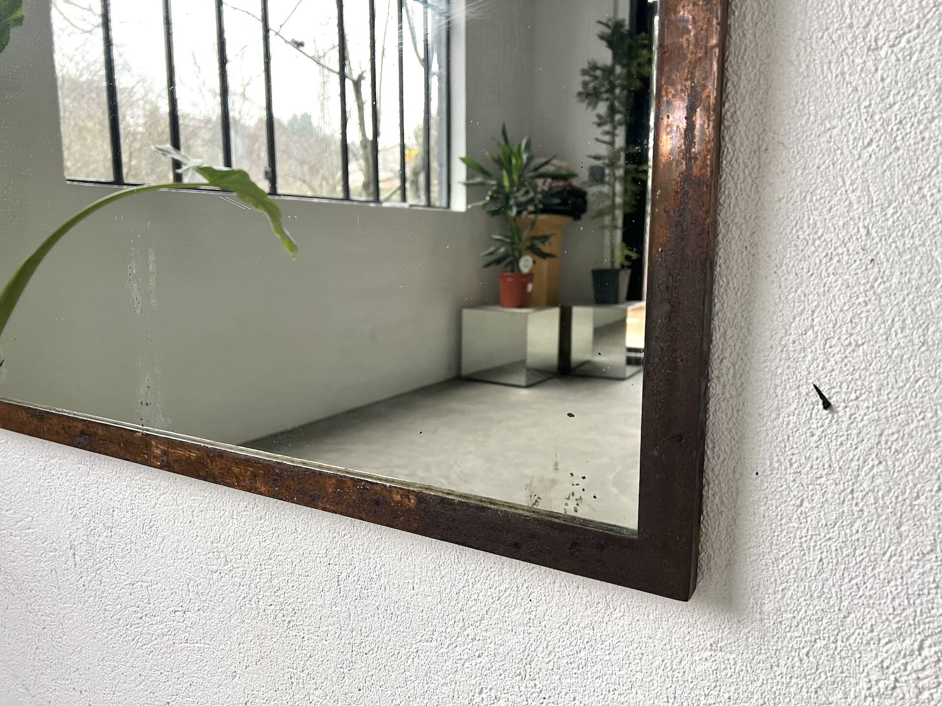 Large antique mercury mirror in copper-plated metal, 1930