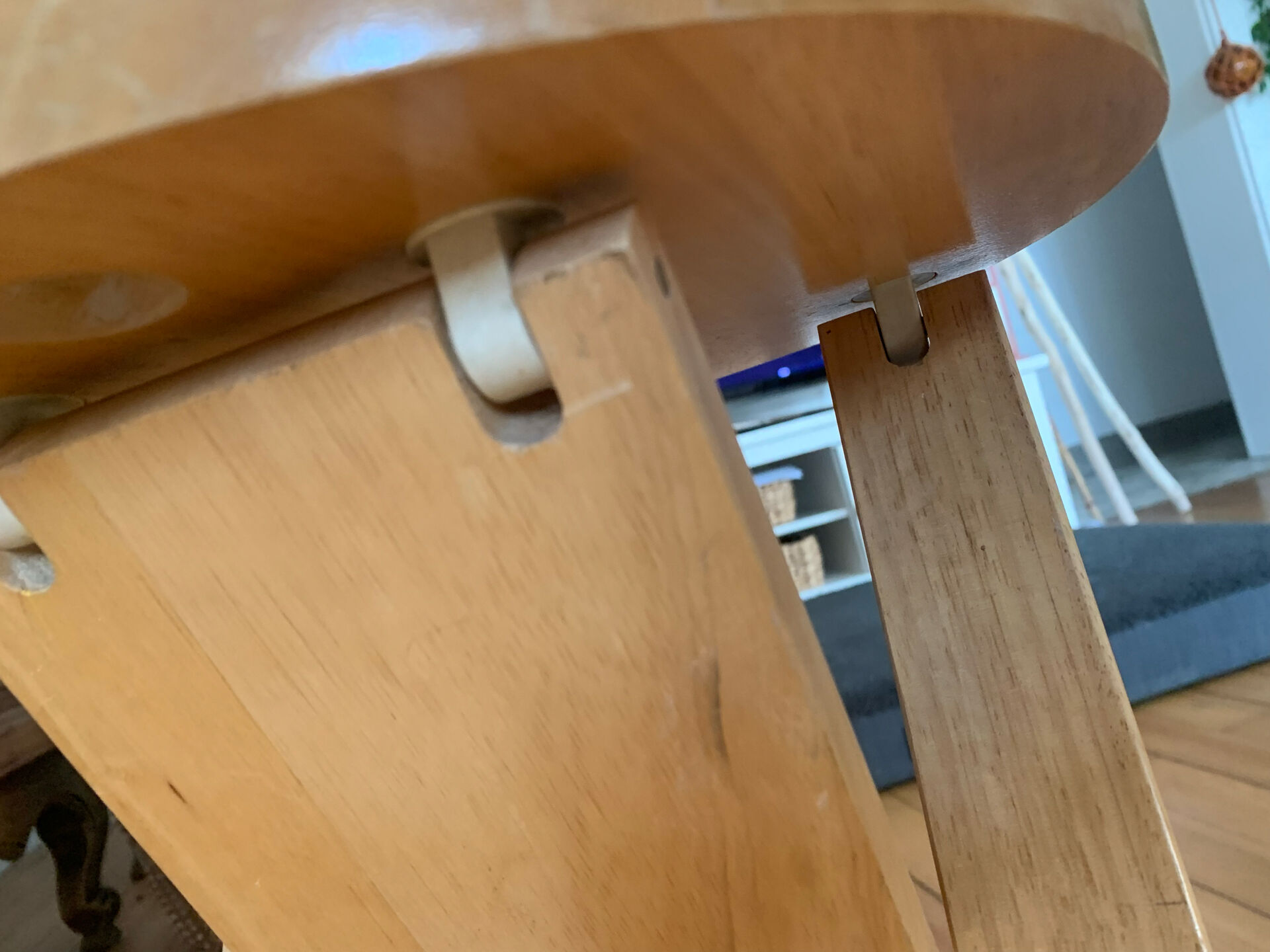 Paire de tabourets pliants "Suzy" – Adrian Reed (Années 80)
