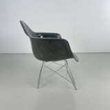 Eames Herman Miller 1950s LAR armchair in elephant grey on cats cradle black base