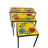 Set of 3 vintage nesting tables and checkered tables