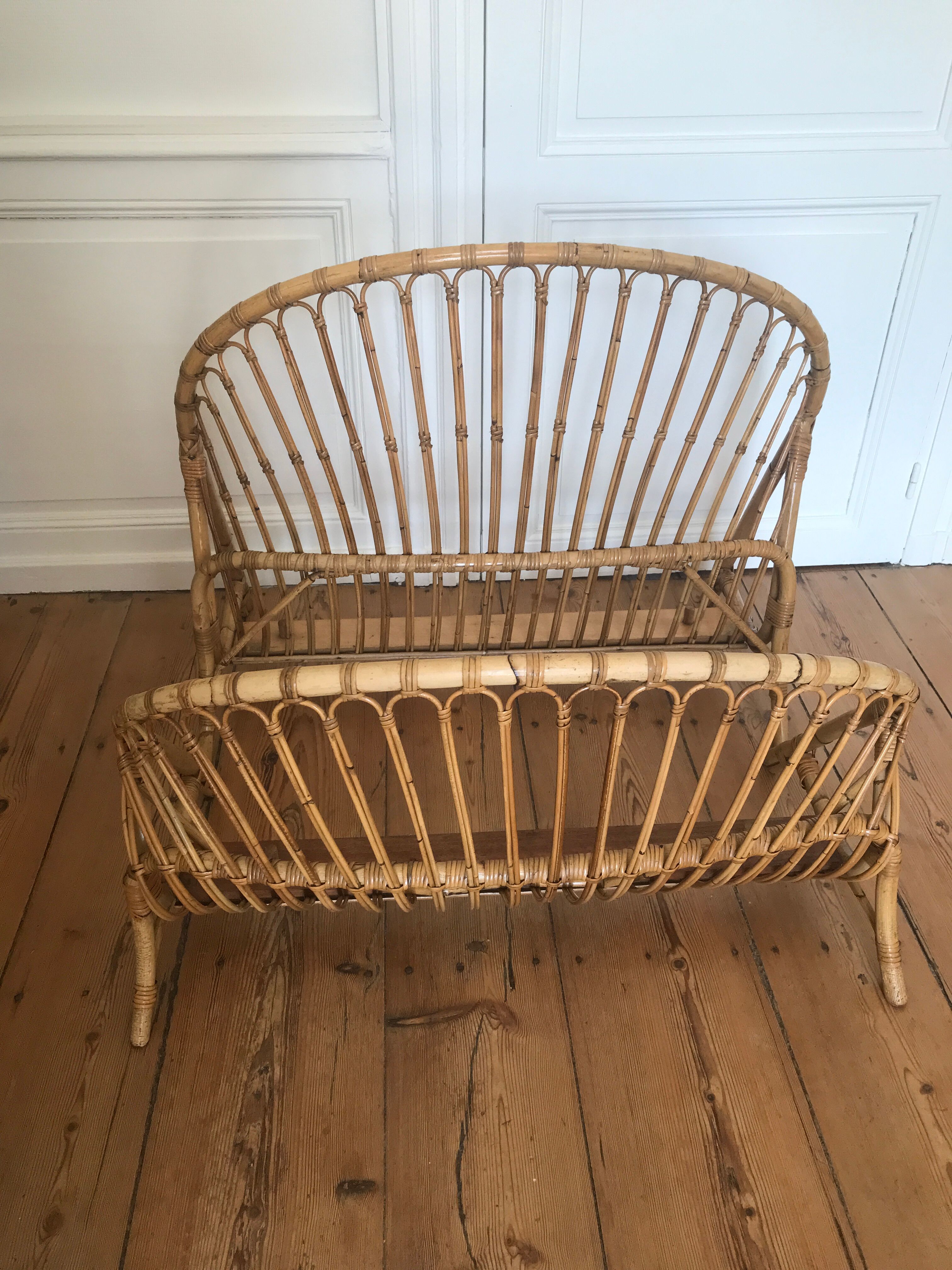 Rattan basket bed