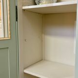 Vintage display case in Caiman green