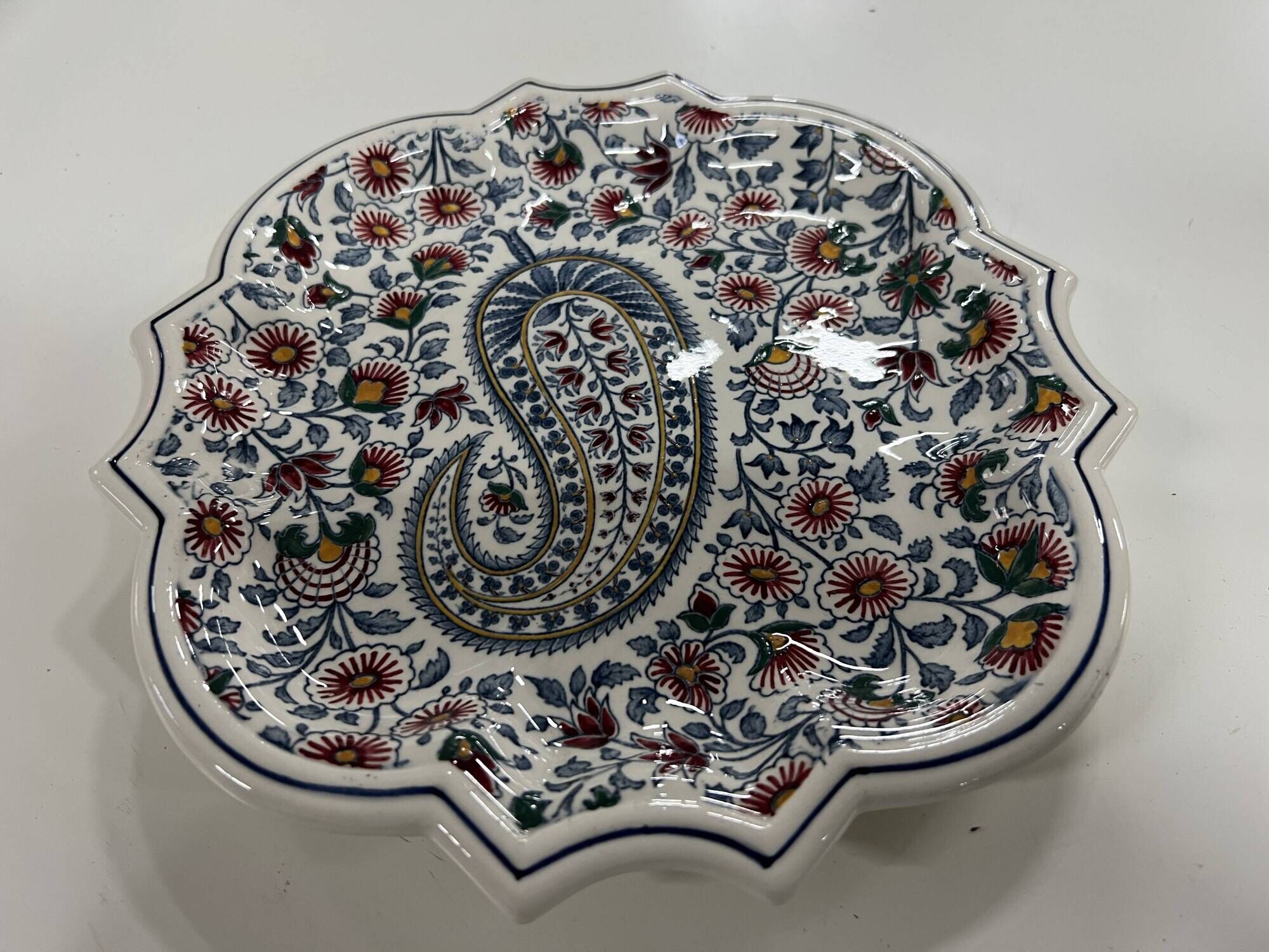 Collector's ceramic hollow plate by Gien, France, late twentieth century