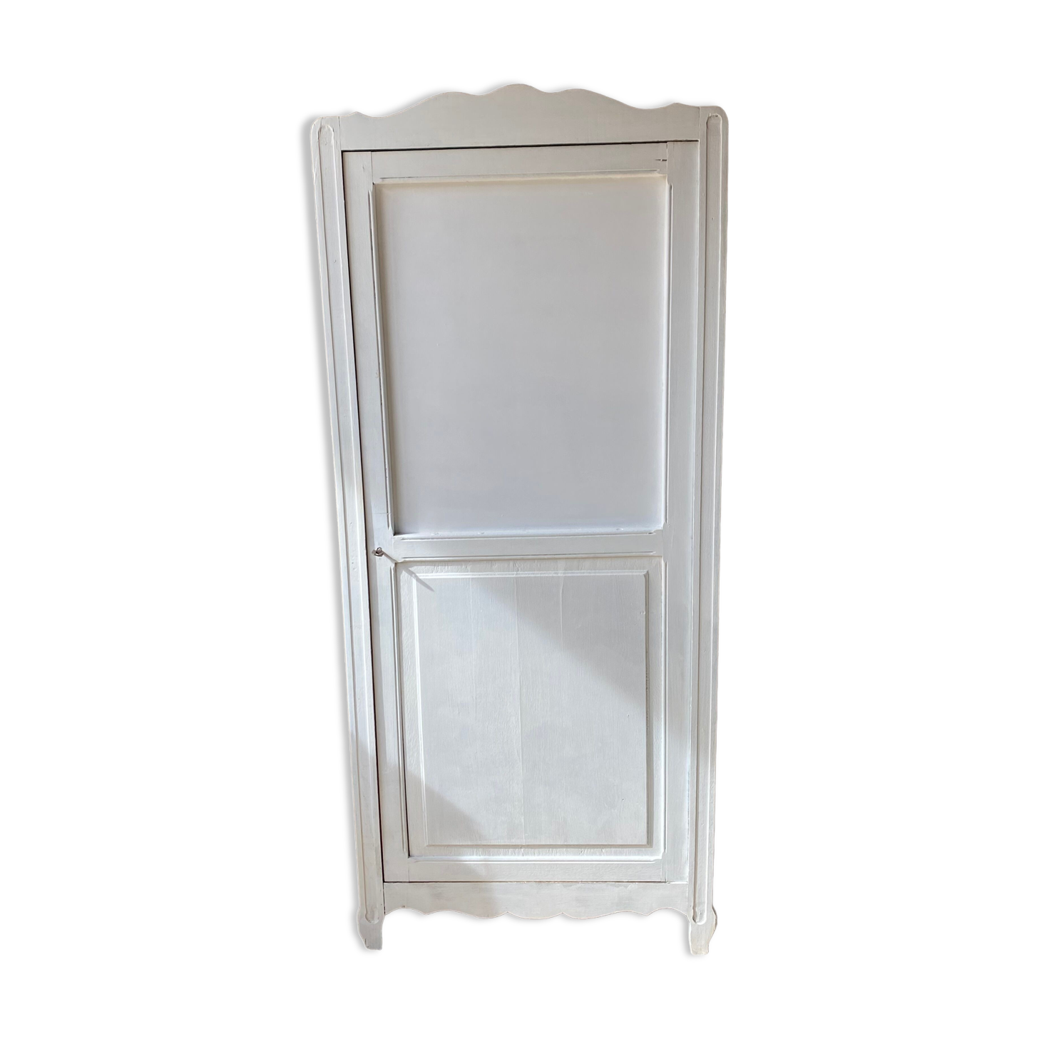 Armoire parisienne
