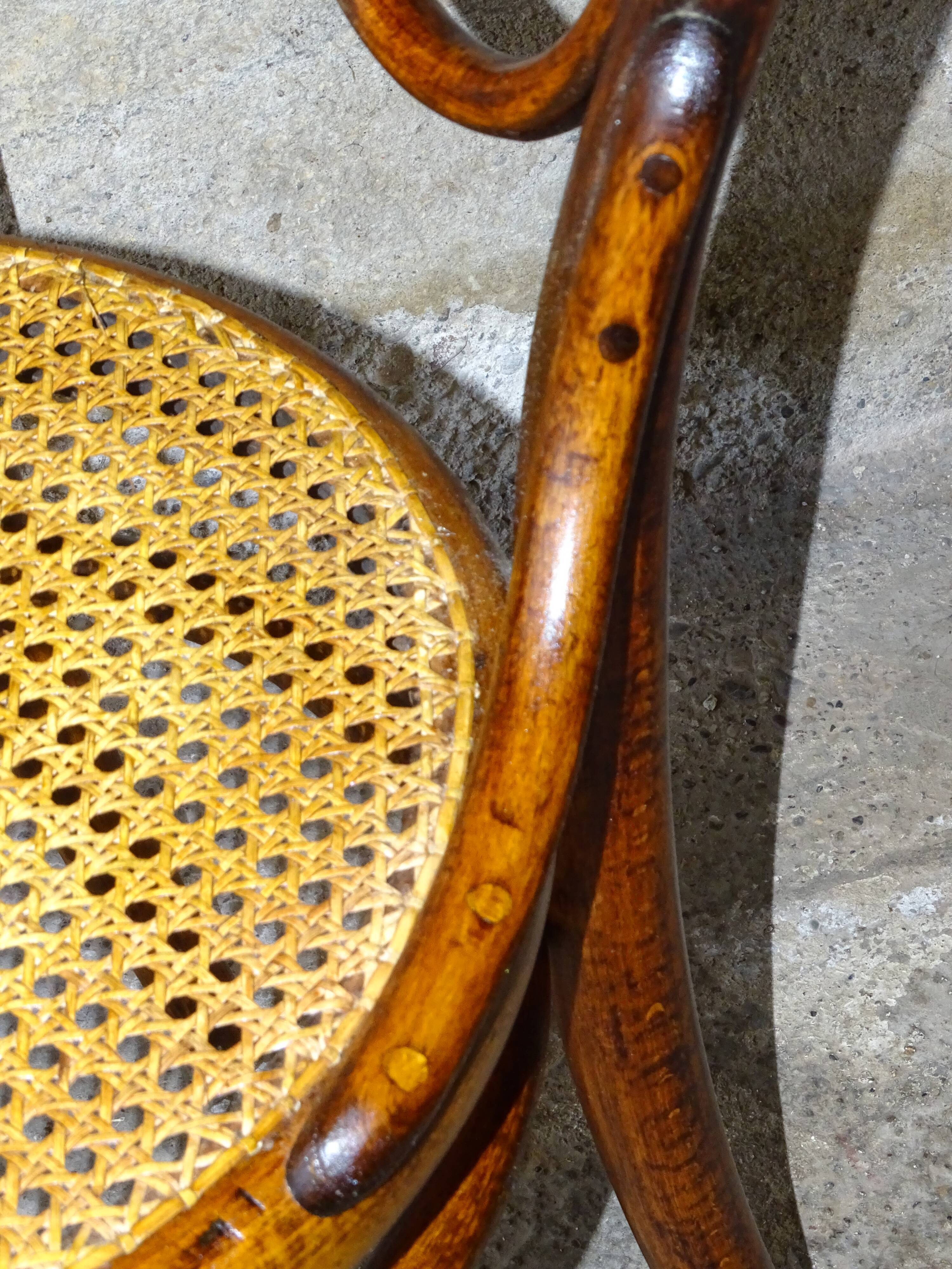 Thonet chair No. 20, label 1875
