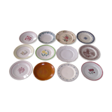 Set of 12 different flat plates