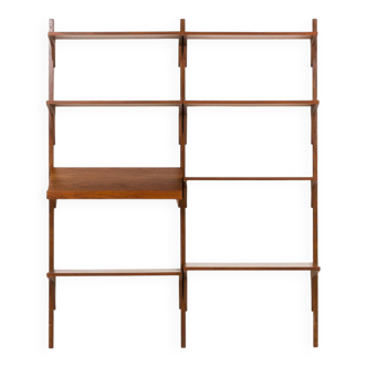 Danish mid-century walnut shelving unit in the style of Poul Cadovius, 1960s