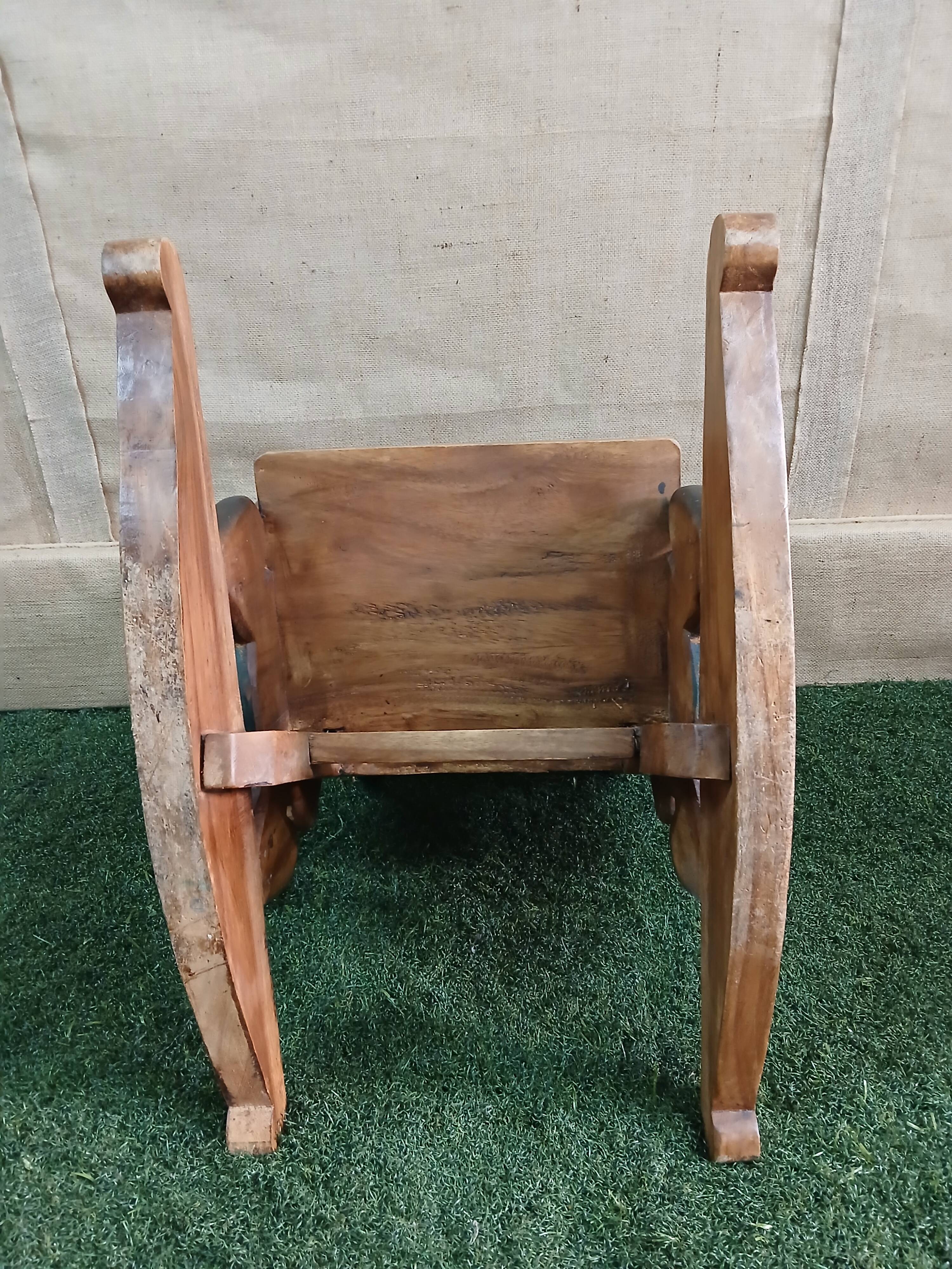 Wooden child seat