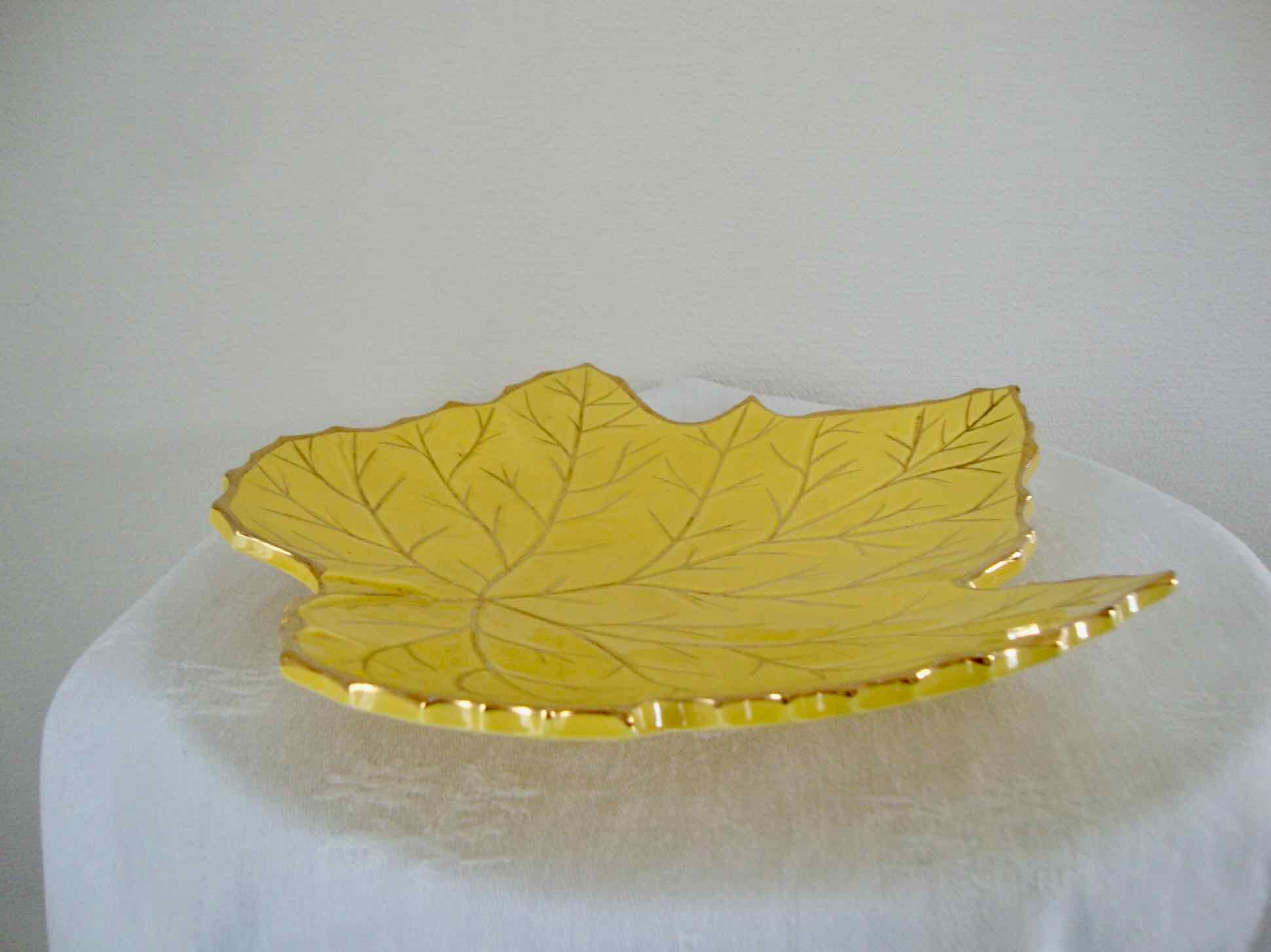 Trinket plate plane tree leaf