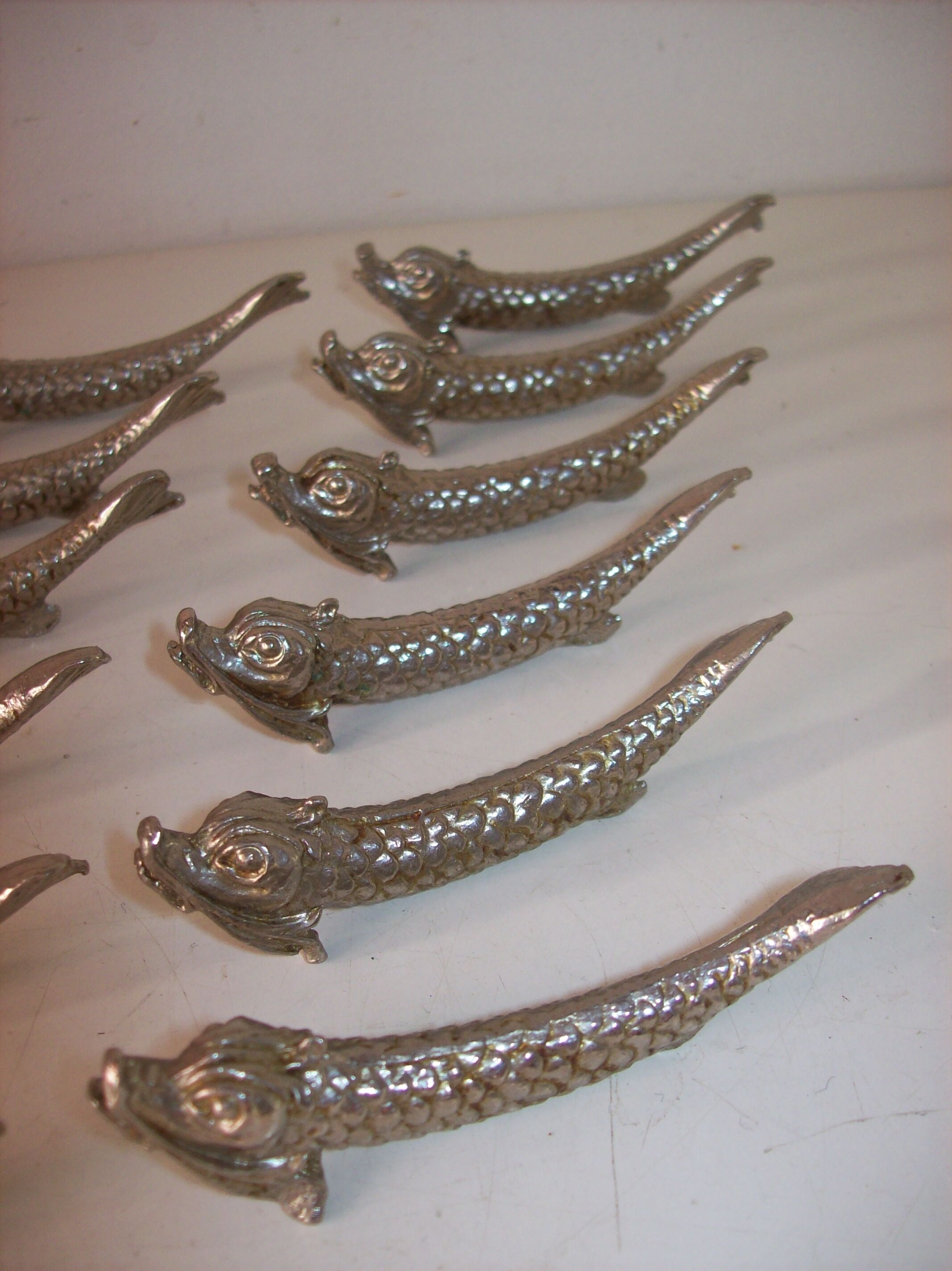 Set of 12 knife holders
