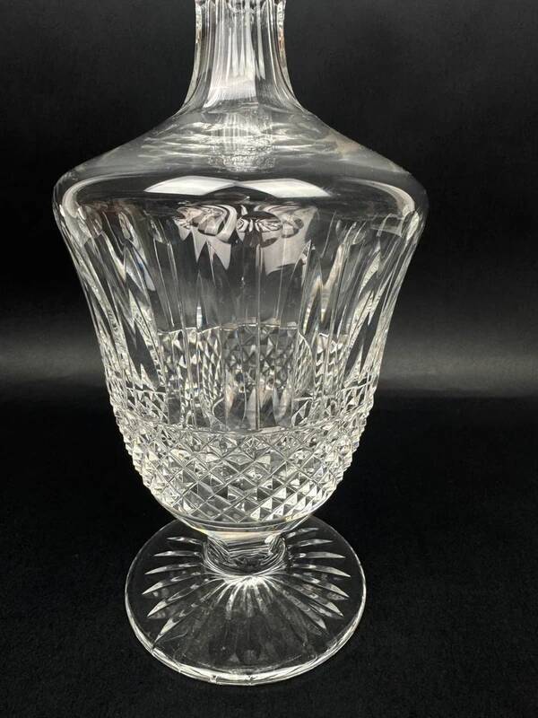 Cut crystal wine decanter, Tommy model from Saint Louis