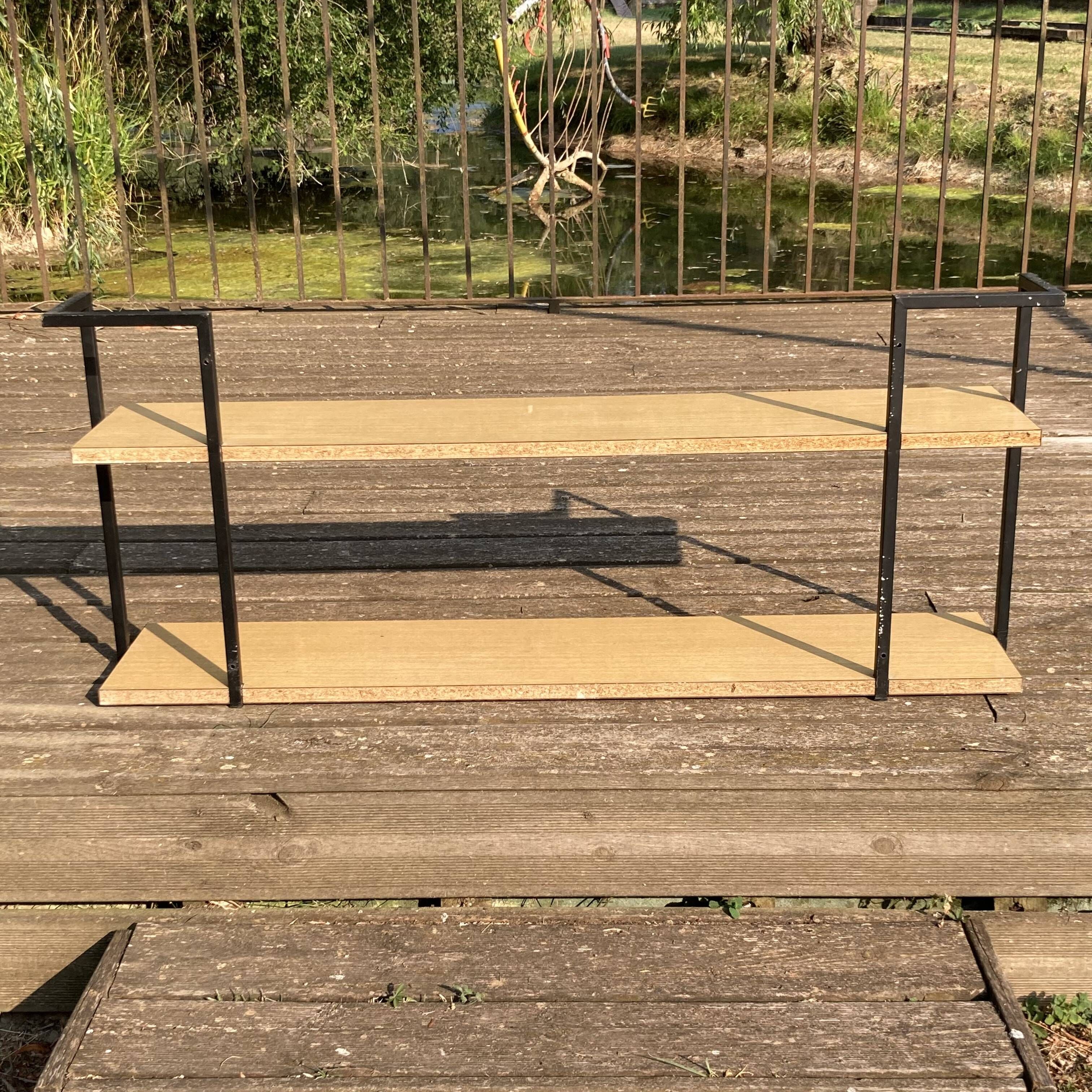 "SHELF 'SCANDINAVIAN DESIGN 1950'."