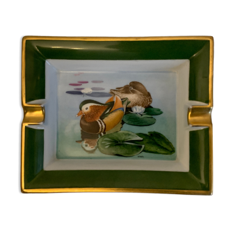 Hermès ashtray signed Rybal in fine Limoges porcelain decorated with mandarin ducks