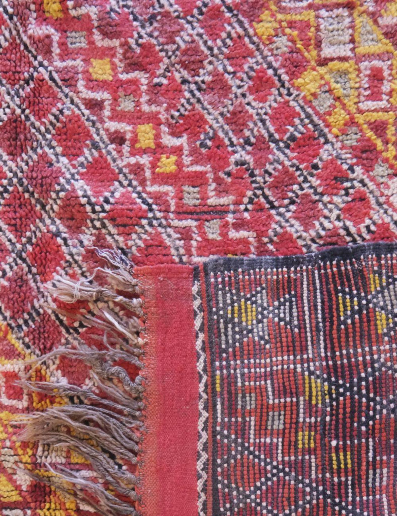 Collectible Red Carpet - 343 x 187 cm