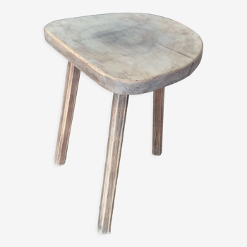 Tabouret tripode