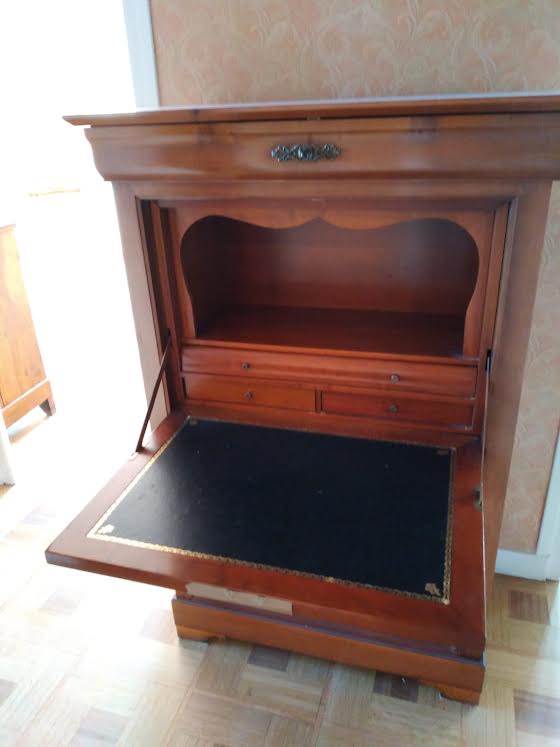 Writing desk in solid wood