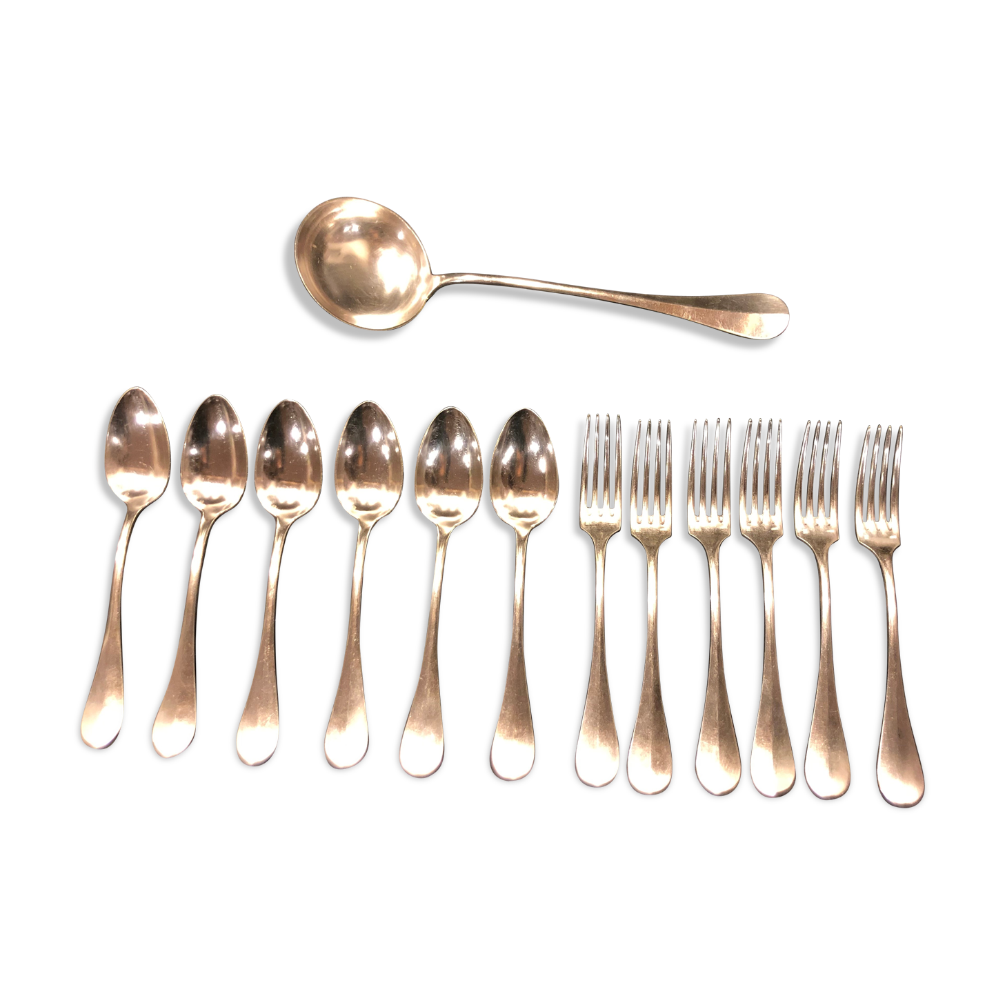 Silver Metal Apolo Housewife