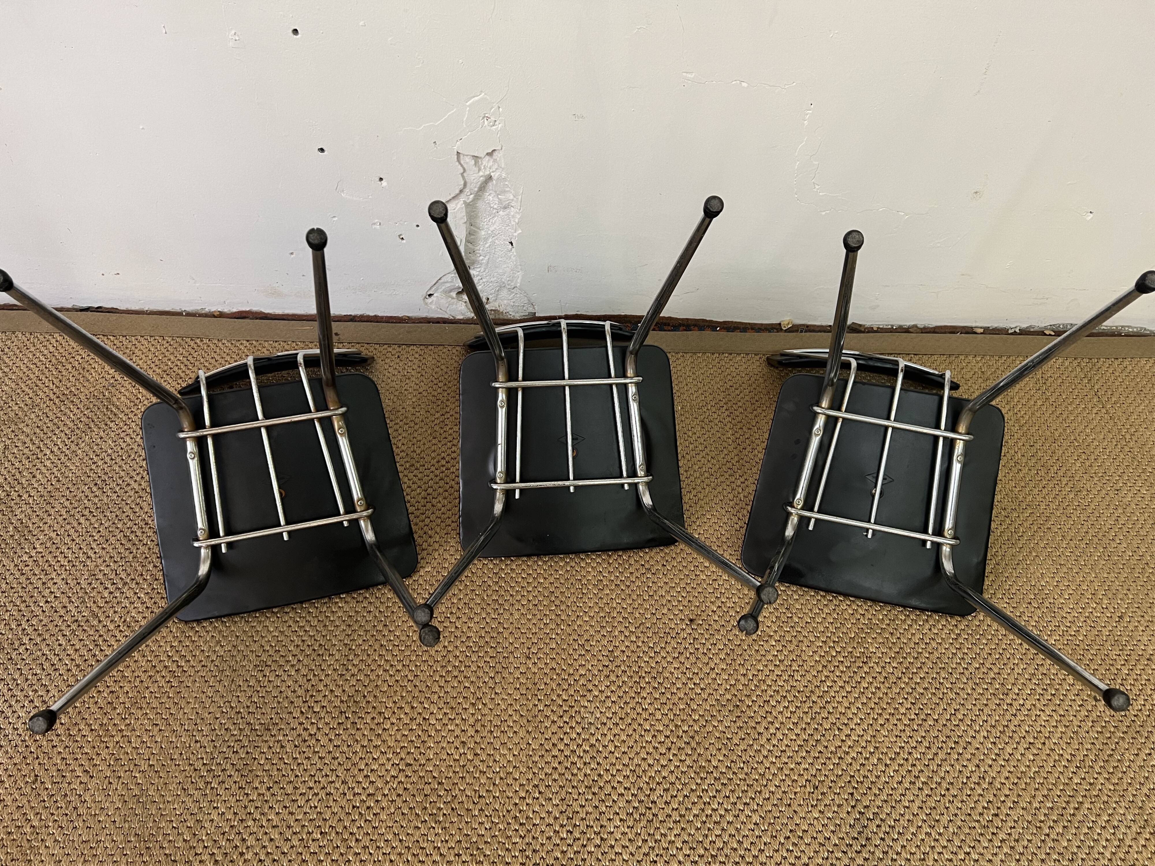 Lot de 3 chaises vintage Soudexvinyl