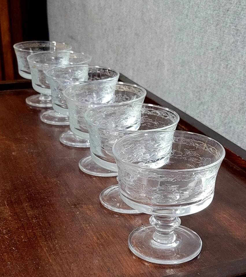 6 engraved crystal fruit salad bowls from the Napoleon III period