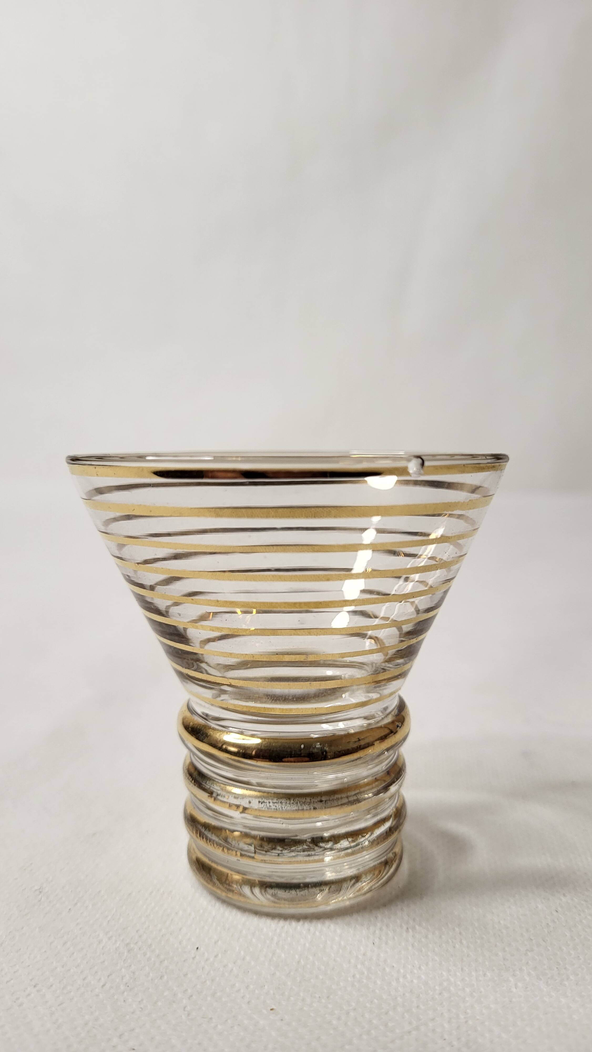 Porto Service / 7 Glasses and Art Deco Carafe