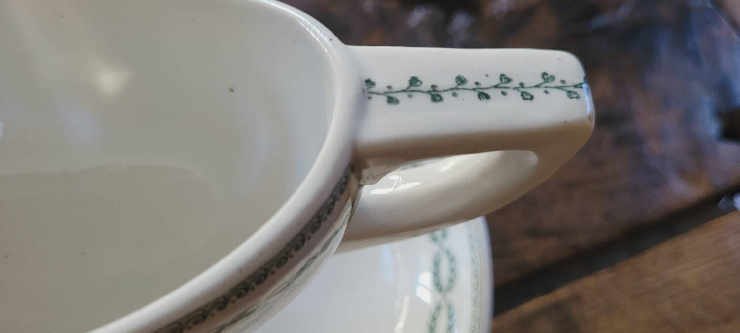 Sarreguemines iron clay sauceboat
