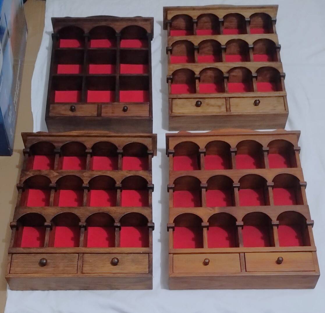 Lot de 4 étagères avec arcades "collection"