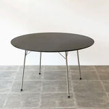 Round table N°3600 Arne Jacobsen - Fritz Hansen.
