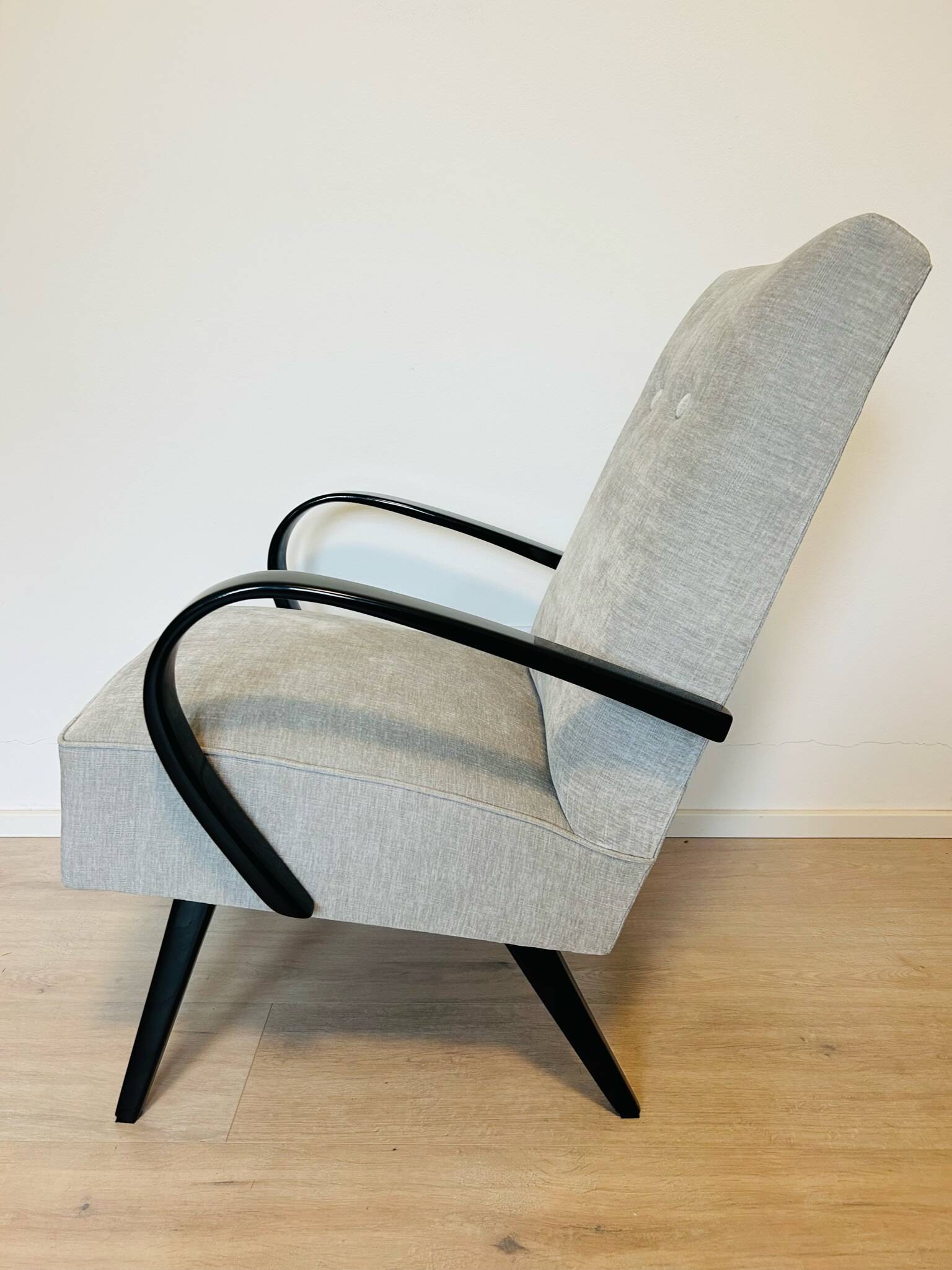 Vintage Armchair by Jaroslav Smidek for Ton, 1960s