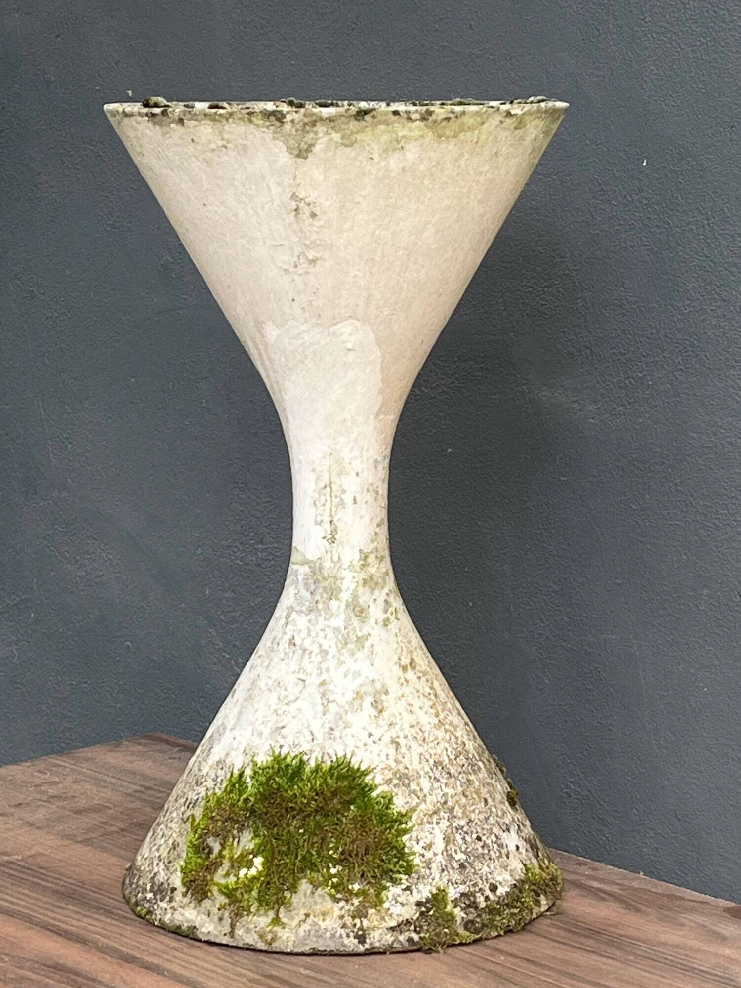 Diabolo planter, Anton Bee and Willy Guhl for Eternit Switzerland, 1950