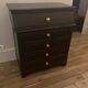 Commode de toilette de type "chemin de fer"