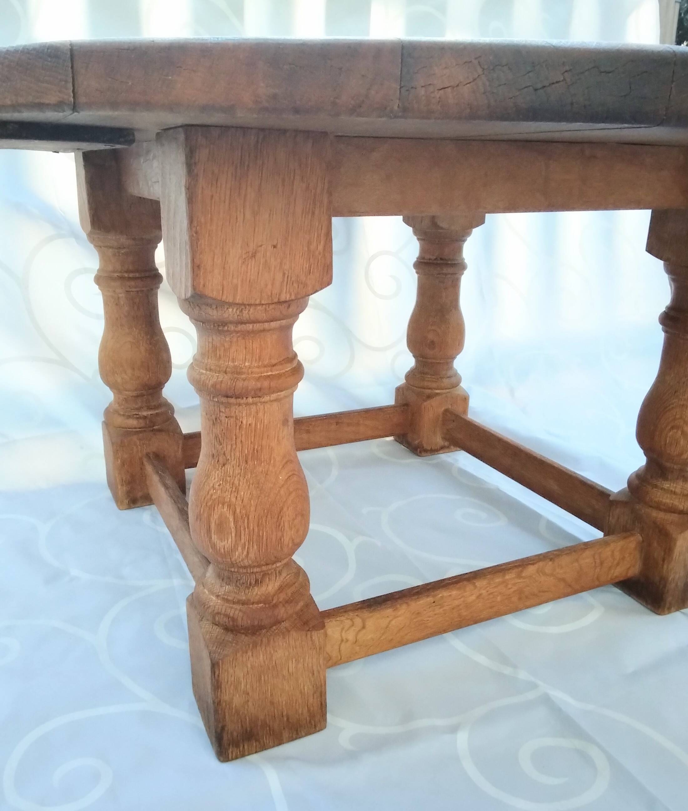 Grande table basse en bois massif