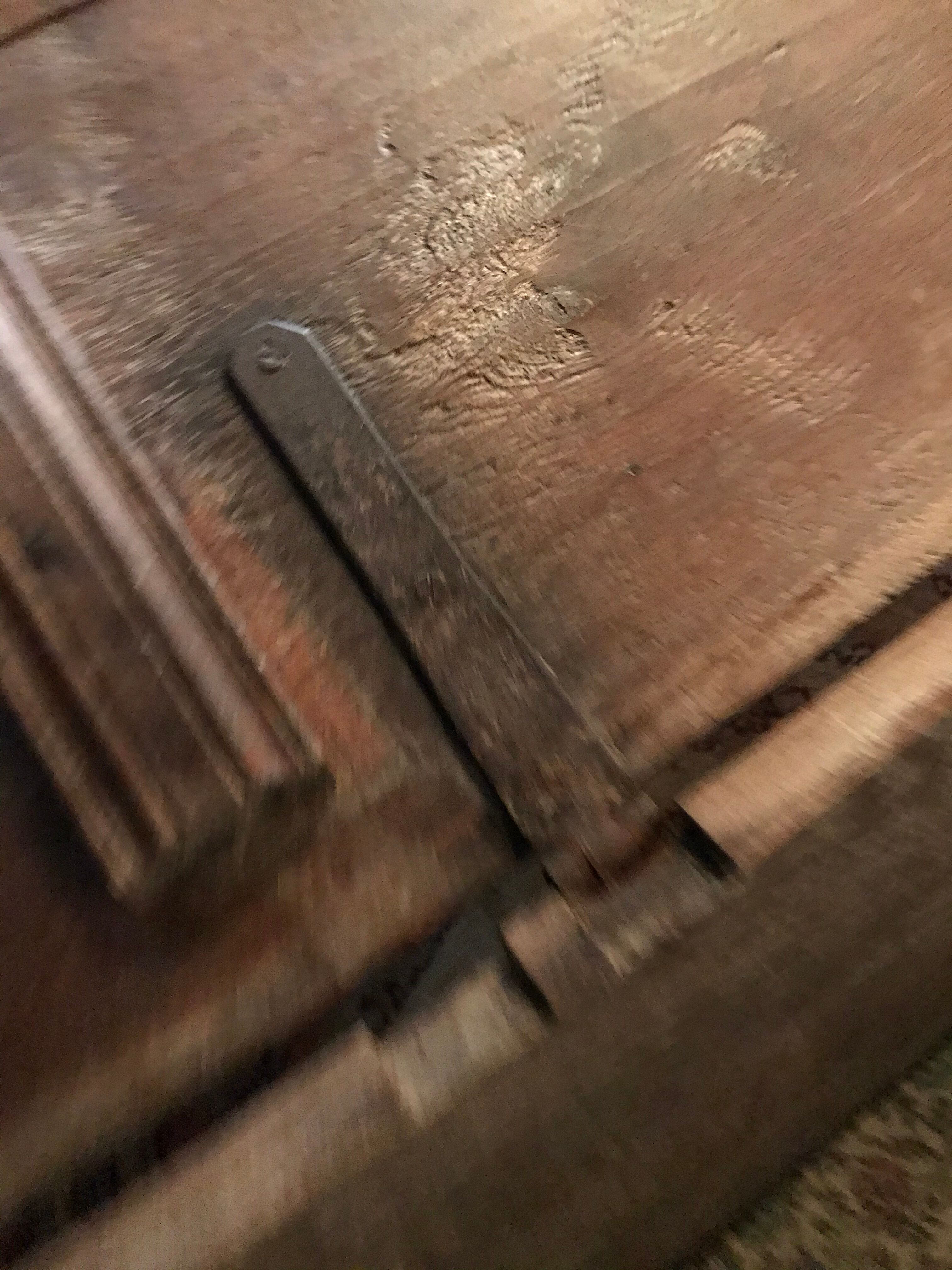 Box Pétrin in oak XIXeme decapé