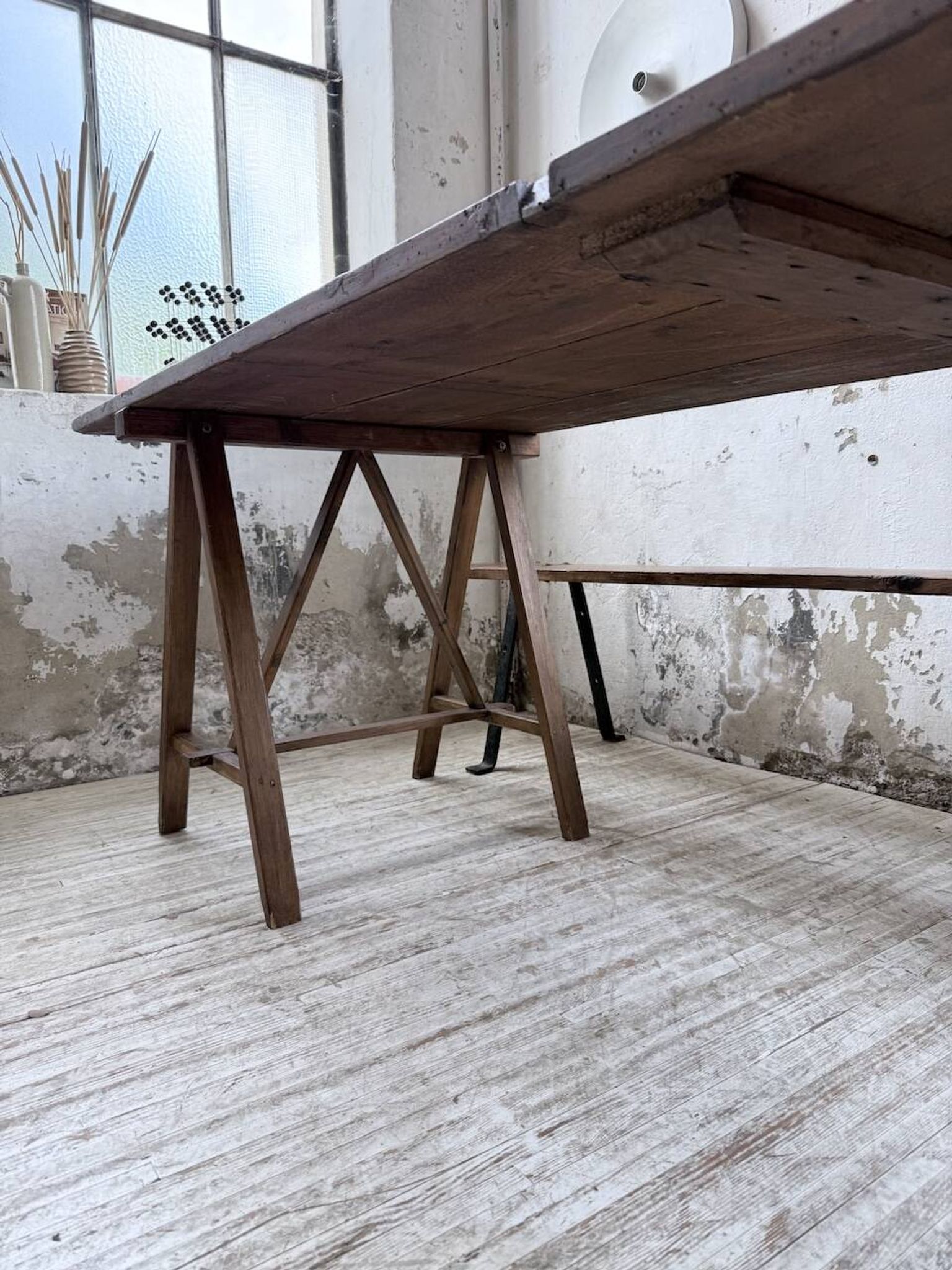 XXL trestle farm table 4m and its benches