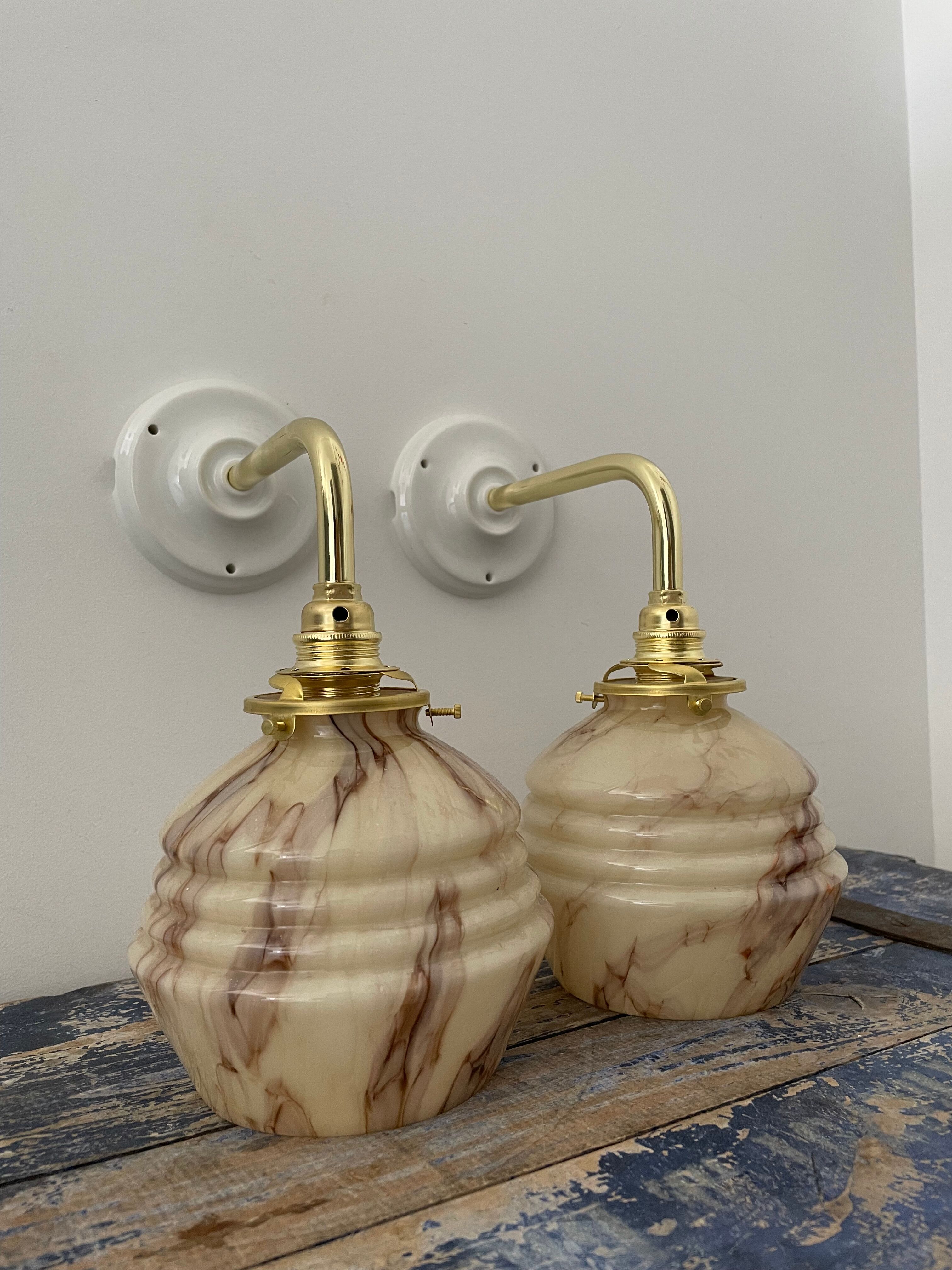Pair of Art Deco wall lamps in marbled opaline